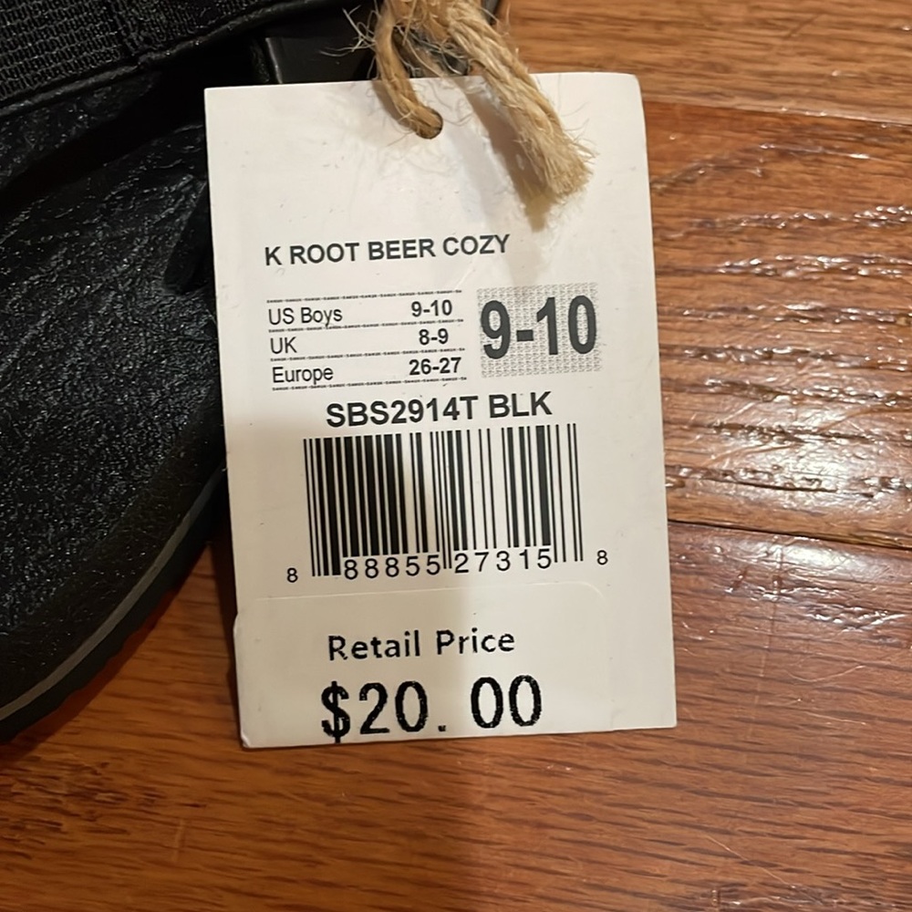🍀 Sanuk Black Flip Flops with Green Accents boys size 9-10
NWT - Picture 3 of 5